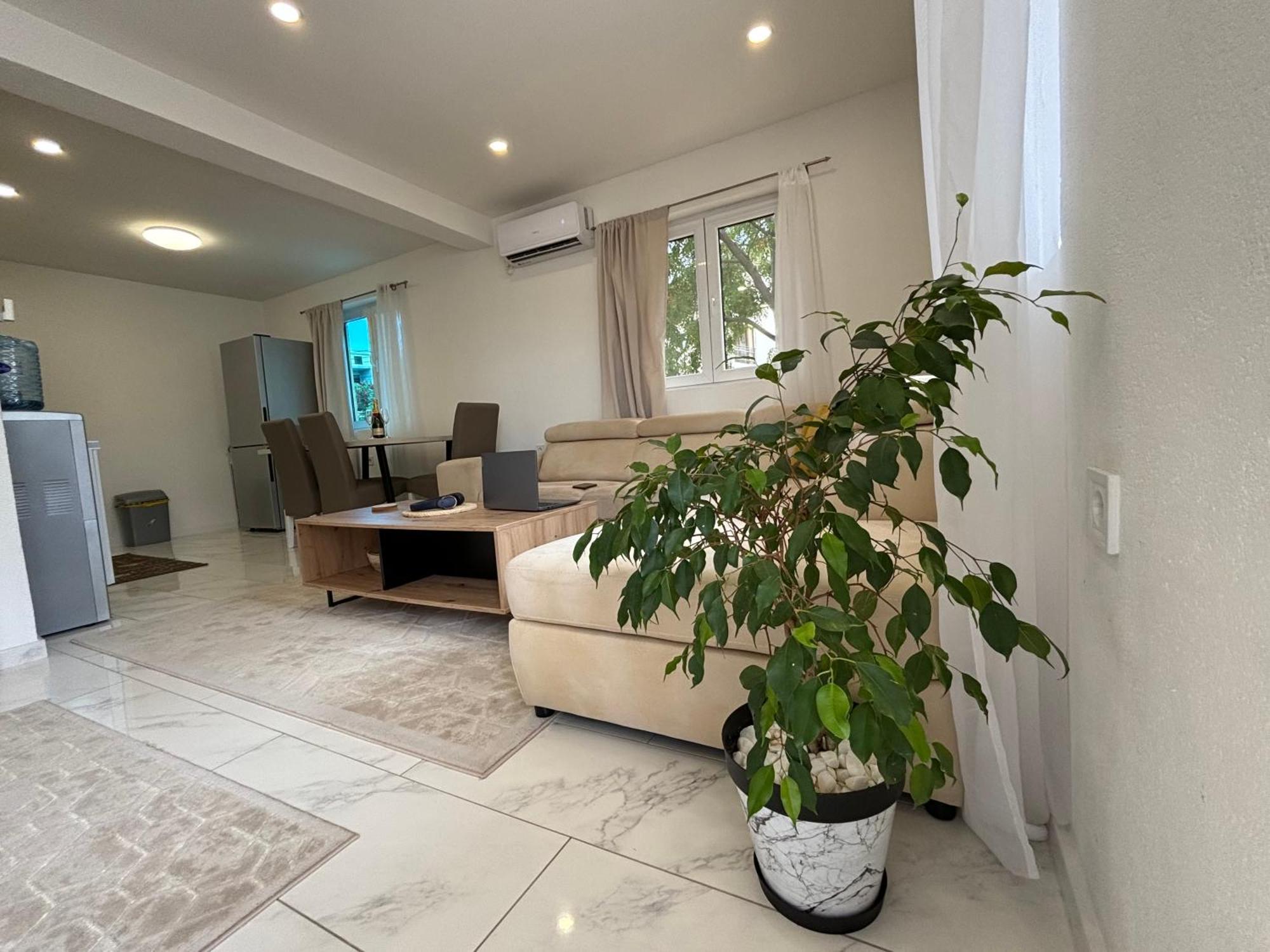 Apartment Radoncic