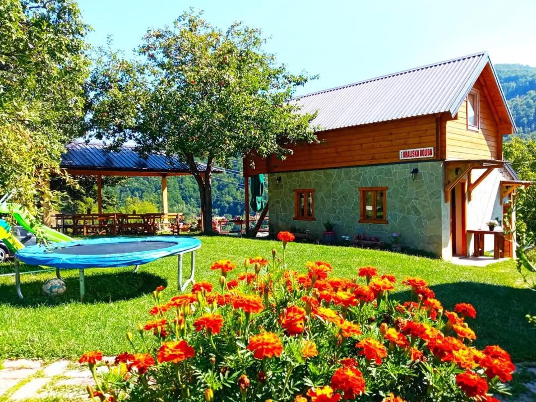 Kraljska Koliba - Kralje's Bed & Breakfast 3*