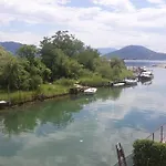 Barbarez Guest House
