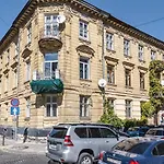 Inshiapartments On Popovycha Str 3