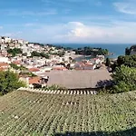 Comfortable Apartment In Ulcinj With Sea View And Garden