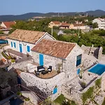 Stone Nest Villas