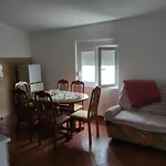 Boki Family Home De Lux