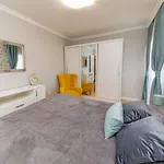 City Center De Lux Apartment