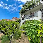 Garden House Budva