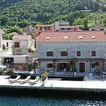 Seaside House Kotor