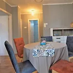 Dejan Apartment City Center