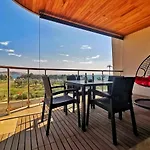 New Luxury Apartments Bar