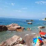 Apartmani Tomovic