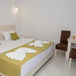 Apartmani Nela Sutomore
