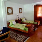 Kosta'S Romantic House