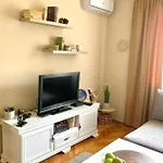 Cute, Spacious Apt In The Heart Of The Old Town