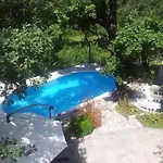 Poolside Apartments Miljan I Ranko