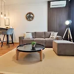 Design Apartment At City Quart