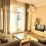 Lovely Apartment Sveti Stefan