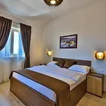 Sunny Villa Calia