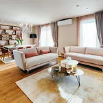 The Luxury Maison W Nest - 2 Bedroom Apartment