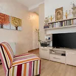 Beautiful Tiki Apartment