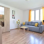 Apartment Near Old Town