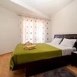 Apartment Elegija