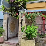 Hotel Meduza