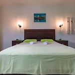 Apartments And Spa Miona
