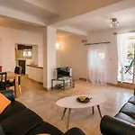 Lovely Home In Kotor With Wifi