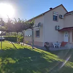 Apartment Helena Airport 1