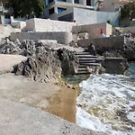 Beach Apartment With Beach Chairs N.1