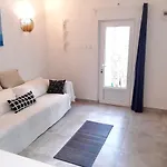 Apartment White