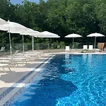 Comfort Studio With Sea View And Swimming Pool