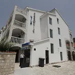 Apartments Perovic