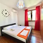 Family Three Bedroom Apartment Mimoza 2