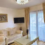 Buddha City Apartment