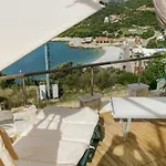 Lovely Apartment In Utjeha With Jacuzzi