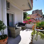 Charming And Luxurious Flat With Large Terrace