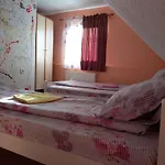 Verica Rooms