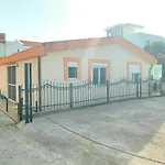 Beach Apartment With Beach Chairs N.1