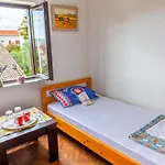 Private Rooms - Tivat
