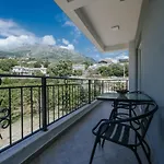 Sea Garden Apartments