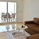 Idealhouse Apartments