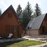 Vikendice Mali Raj