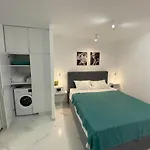 Deluxe Pool Apartment 4