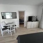 Chill Out Apartment - Home Away From Home
