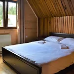 Srna Chalet - Rooms