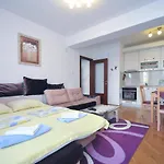 Adelisa Apartments