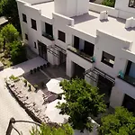 Zia Apartments