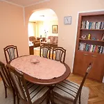 Apartment Aura