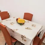 Apartment Lucky 4