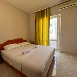 Apartments Ela